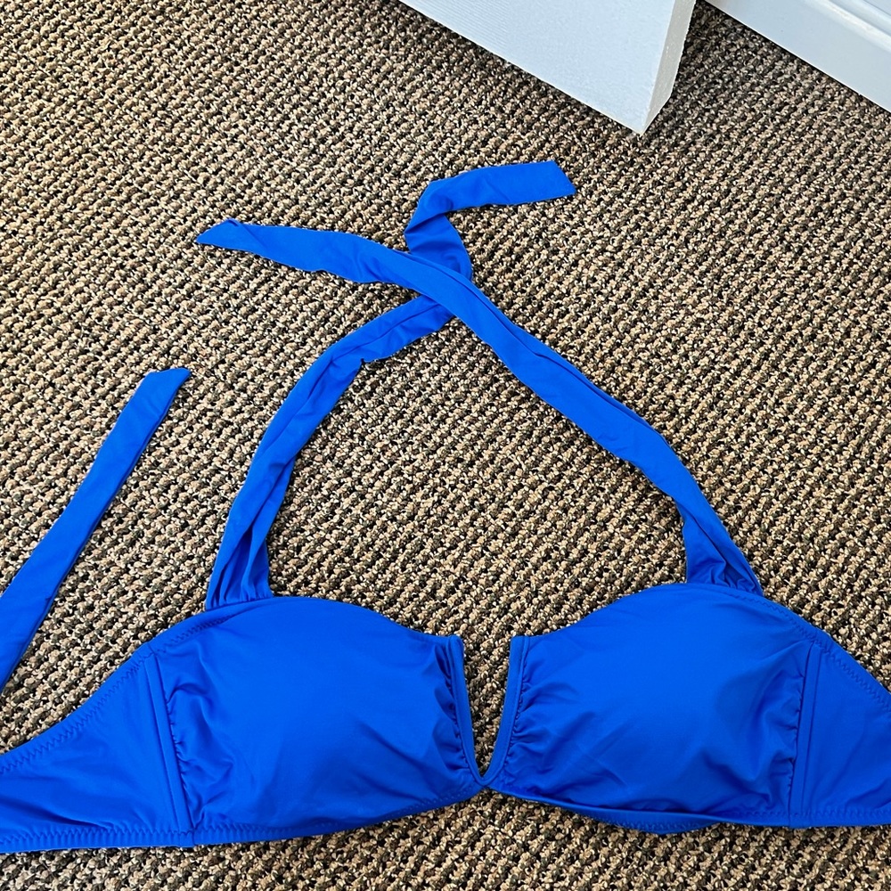 NWOT-Virtue by Becca bathing suit top
